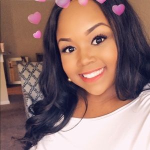 Meet your posher, Ebony